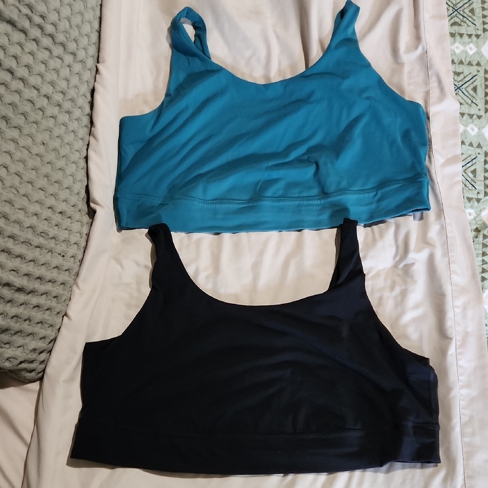 2 Nike Yoga Sports Bras